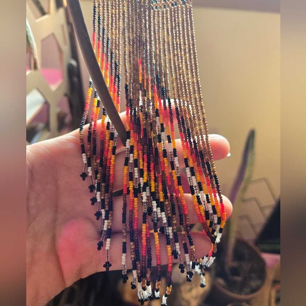 Four Visions Yawanawa Espiritu De Fuego seed beaded earrings - Picture 7 of 11